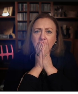 Project Candor host Jeanne Andersen with a look of delighted surprise — the reaction guests often get when their Two Truths and a Lie story lands.